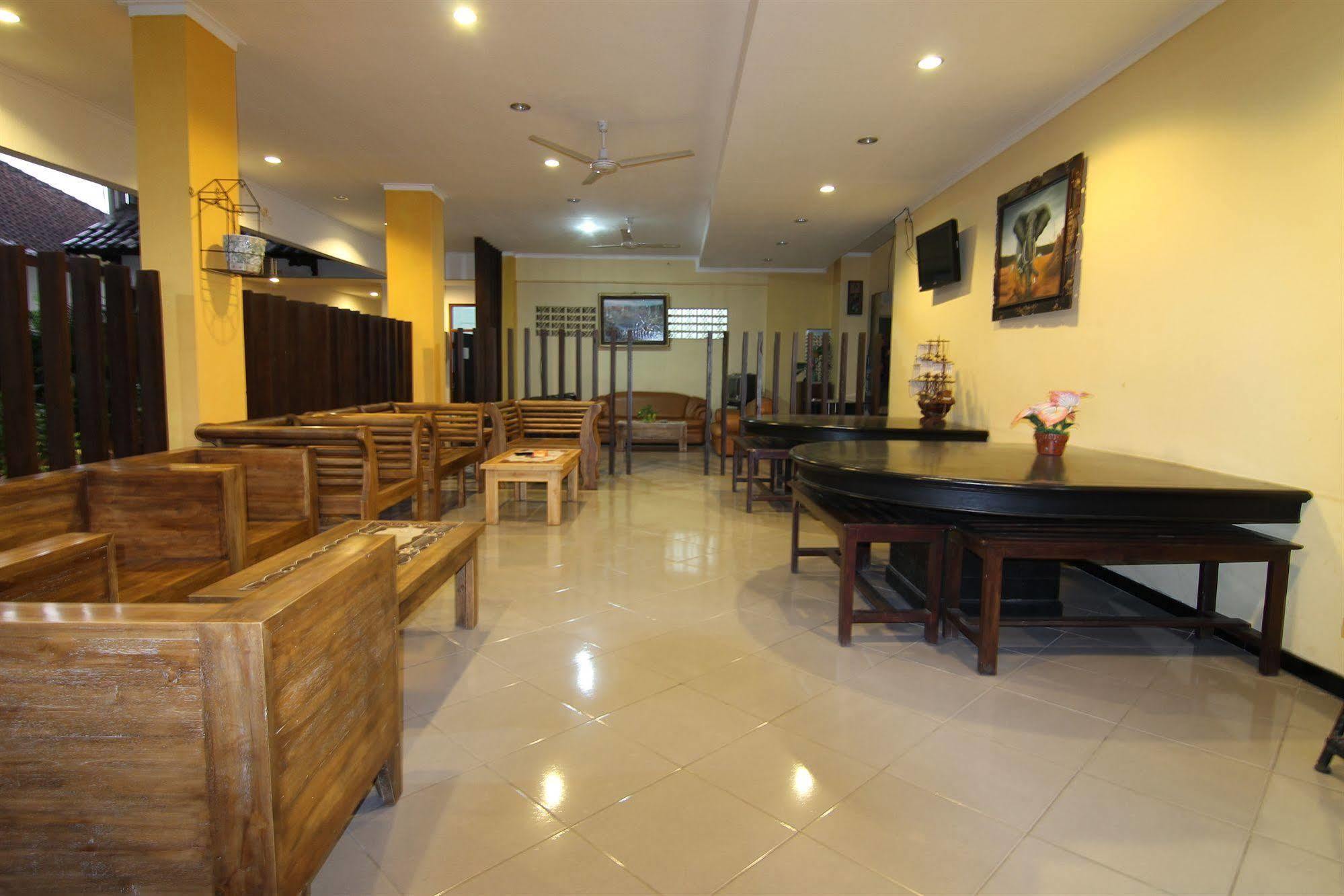 Ct1 Bali Bed & Breakfast Кута Екстер'єр фото